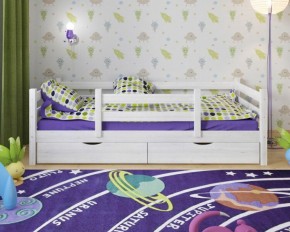 Детская кровать из массива березы Соня-5 (Белый/Лак) в Сургуте - surgut.mebel-74.com | фото