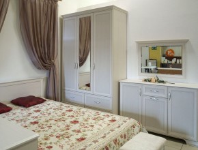 Шкаф для одежды 4-х дверный с зеркалом Венеция 2 бодега в Сургуте - surgut.mebel-74.com | фото