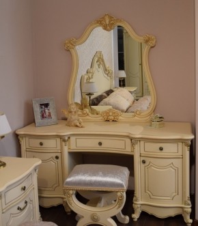 Туалетный стол + Зеркало Мона Лиза (крем) в Сургуте - surgut.mebel-74.com | фото